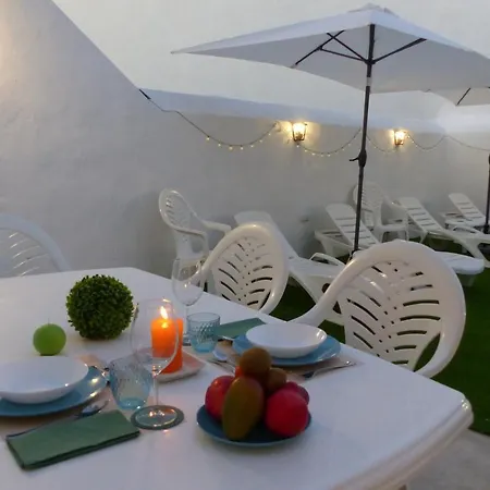 Дом отдыха Pueblo - Casa Josefita, Patio With Private Pool-piscina Privada Y Solarium *